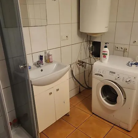 Δωμάτια σε οικογενειακή κατοικία Llllllllllllllllllll Krasków